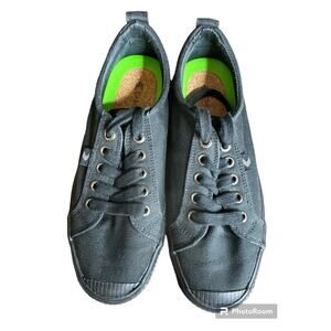 Cariuma OCA Low All Fair Trade Black Canvas Casual Sneaker Women’s 7.5